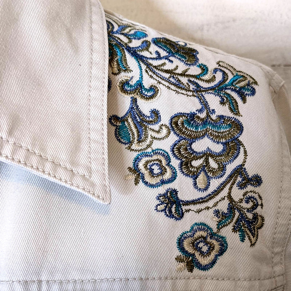 Khazana Embroidered Embellished Khaki Tan Button Up Jacket Size 1X - Picture 4 of 6